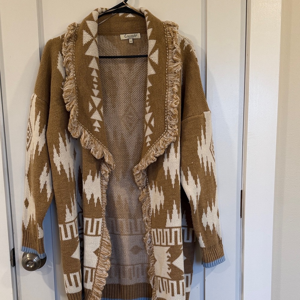 Stylish Cocogio Italian Tan and Cream Women's Aztec Cardigan